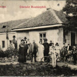 1909 Romhány, M. kir. postahivatal, kerékpáros fiú, papok (EK)