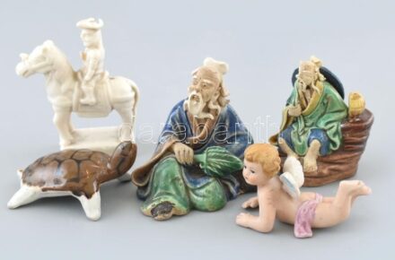 5 db vegyes porcelán figura, néhányon sérülés, m: 3,5-8,5 cm