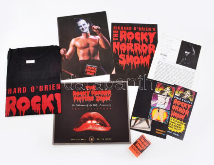 1990-1996 Richard O'Brian's The Rocky Horror Show gyűjtemény, feltehetőleg európai turné (Bécs-Budapest) német és angol nyelvű prospektusa, az összes szereplő által DEDIKÁLT! Howard Samuels, Paul Downing, Jo-Anne Sale, Robin Fritz,