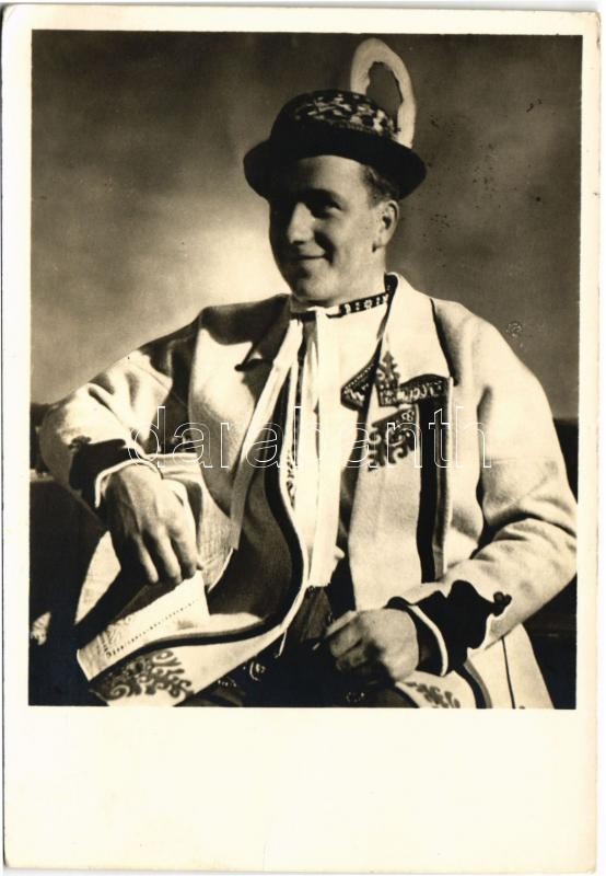 Czech folklore, traditional costumes (EK)