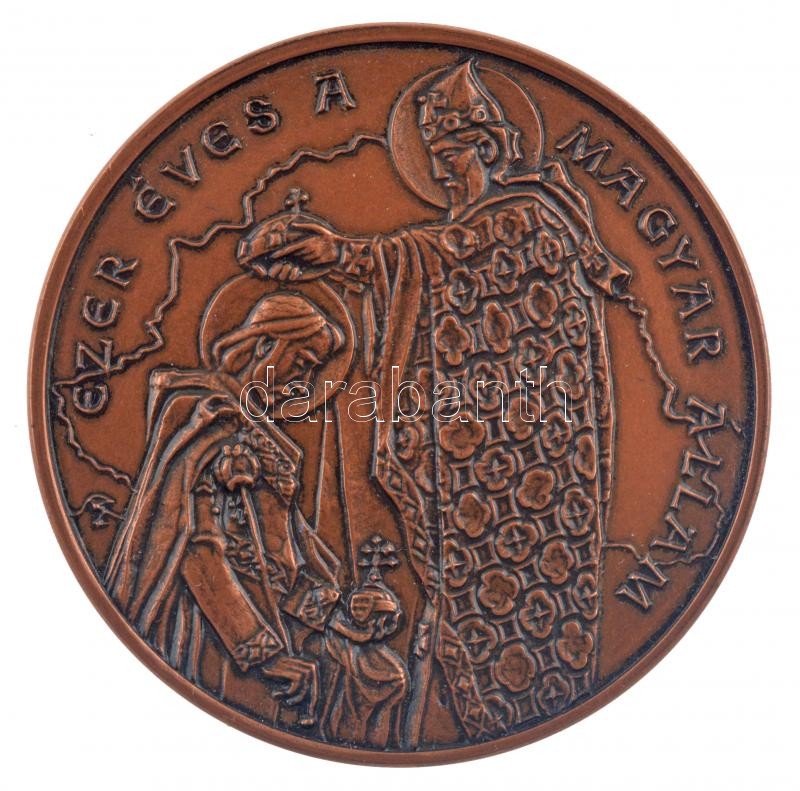 2000. 'Ezer éves a magyar állam / Az 50. Bányásznap emlékére - A Tatabányai Éremgyűjtők 2000. IX. 3.' bronz emlékérem műanyag dísztokban (42,5mm) T:1 - Image 2
