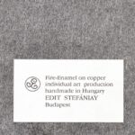 Stefániay Edit: Női fej, Zománc, réz lemez. Bőr keretben. 10x15 cm - Image 3