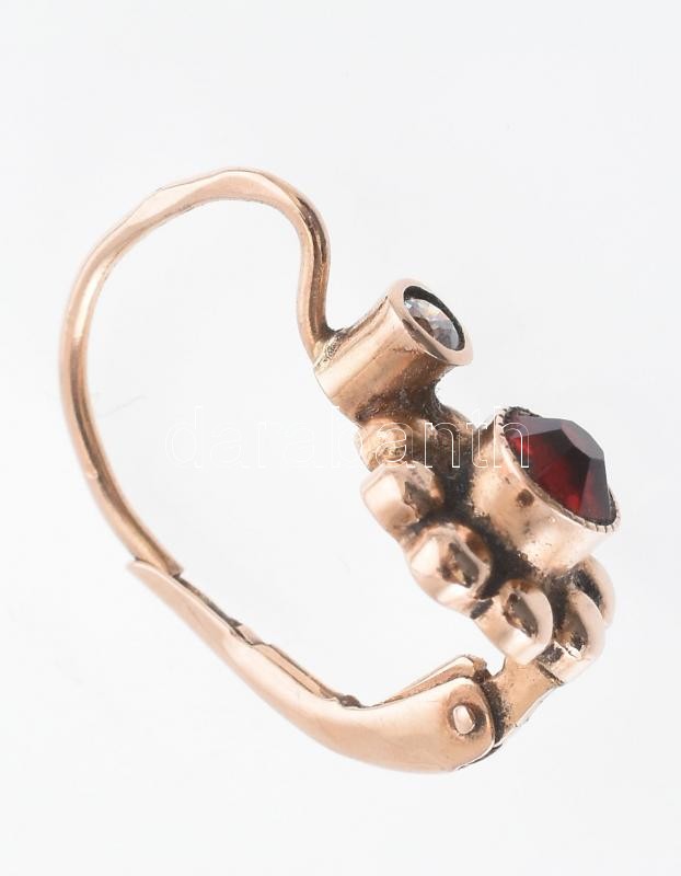 Arany (Au) 14K piros, fehér köves fülbevalópár, jelzett, 1,6×1,1 cm, bruttó: 2,4 g - Image 3