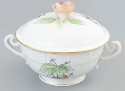 Herendi hecsedli / csipkebogyó mintás bujon / erőleveses csésze, kézzel festett porcelán, jelzett, hibátlan, m: 11 cm