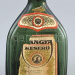Hangya Keserű gyomorerősítő likőrös üveg, sérült címke. cca. 0,25 l, m: 14 cm