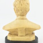 A. Saulini jelzéssel: John Fitzgerald Kennedy az Amerikai Egyesült Államok 35. elnöke. Porított márvány, kopott, m: 17 cm - Image 3