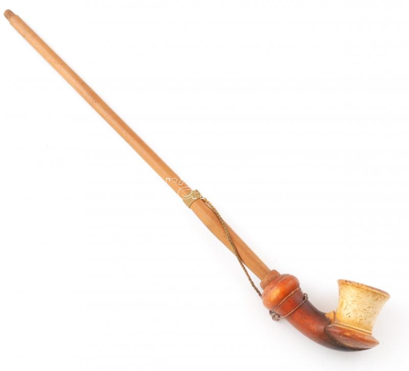 Tajték pipa, korának megfelelő, h: 46 cm