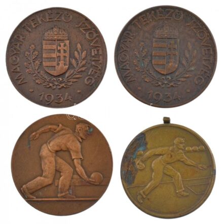 1935-1941. 4db-os bronz tekéző díjérem-tétel, benne 'Előre Tekéző Egyesület - Budapest 1934 - Magyar bajnok - 1938-39-40' kétoldalas bronz díjérem (40mm) T:2,2-