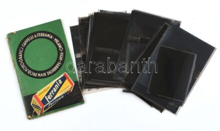 Kb. 35 db negatív (tengerparti város, kikötő, hajó, vitorlás, stb.), 6x4 cm méretben, fotótasakban