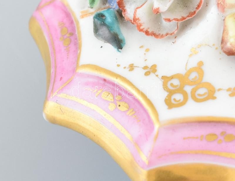 Antik parfümös, plasztikus virágokkal, porcelán, jelzés nélkül, restaurált, m: 9 cm - Image 3