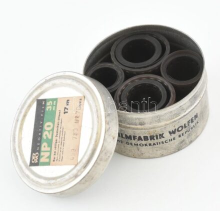 Akt repró negatívok, 8 tekercs