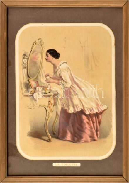 La Toilette (divatos hölgy), színezett litográfia, papír, XIX. sz közepe-vége, kartonra kasírozva. Dekoratív, üvegezett, kissé sérült fakeretben. 28x21 cm