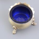 4db angol fűszertartó, üvegbetétekkel, ezüstözött fém, részben jelzett, m: cca. 5cm - Image 2
