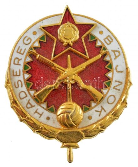 ~1960-1970. 'Hadsereg Bajnok' aranyozott, zománcozott kitüntető jelvény (47x37mm) T:1-