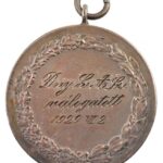 1929. 'Dny.L.A.Sz. (Délnyugati Labdarugó Alszövetség) válogatott / 1929. VI. 2.' kétoldalas, ezüstözött bronz labdarúgó díjérem füllel, hátoldalán gravírozással (33mm) T:1-,2 - Image 2