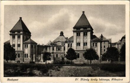 1941 Budapest XI. Sashegy, IV. Károly király laktanya főbejárata. Schäffer Á. udvari fényképész (EK)