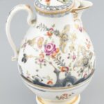 Altwien kanna, a tető nem hozzá való, kopott, sérült, jelzett. m: 20 cm