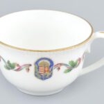 Zsolnay porcelán Vitézi Rend címeres mokkás csésze és alj, matricás, jelzett, kopásnyomokkal - Image 4
