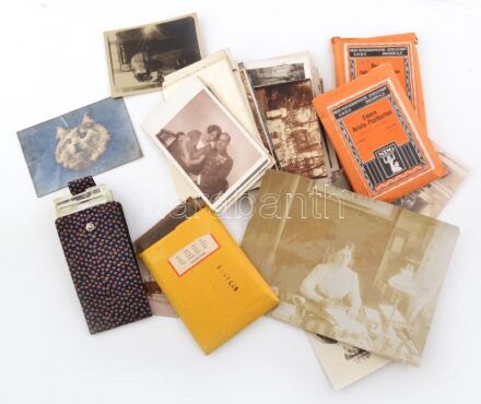 cca 1900-1950 Vegyes családi fotó tétel, kirándulások, portrék, csoportképek, vegyes méretben