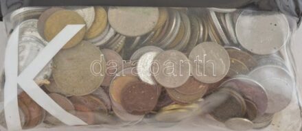 Vegyes, magyar és külföldi érmetétel mintegy ~1kg súlyban T:vegyes Mixed, Hungarian and foreign coin lot (~1kg) C:mixed