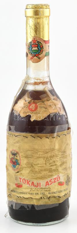 1975 Tokaji aszú, 4 puttonyos, sérült címke, 0,5l