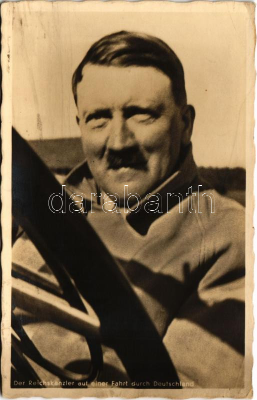 1938 Der Reichskanzler Adolf Hitler auf einer Fahrt durch Deutschland. Photo Hoffmann (EK)