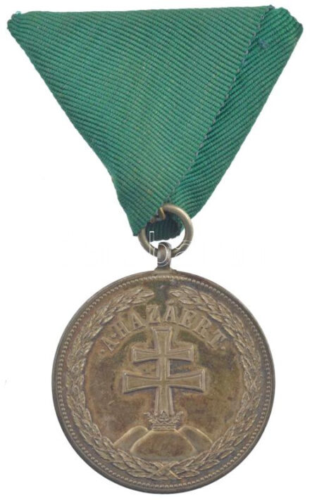 1922. 'Magyar Ezüst Érdemérem' jelzetlen Ag kitüntetés mellszalagon, adományozói dísztokban T:1- / Hungary 1922. 'Hungarian Silver Medal of Merit / SI DEUS PRONOBIS QUIS CONTRA NOS MCMXXII' Ag decoration on ribbon, without hallmark, in