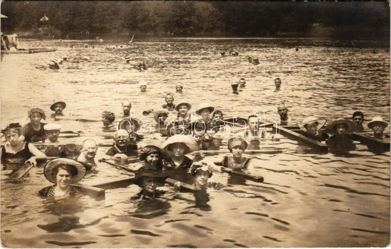 Szováta-fürdő, Baile Sovata; strand, fürdőzők / beach, bathers. Adler Viktor photo