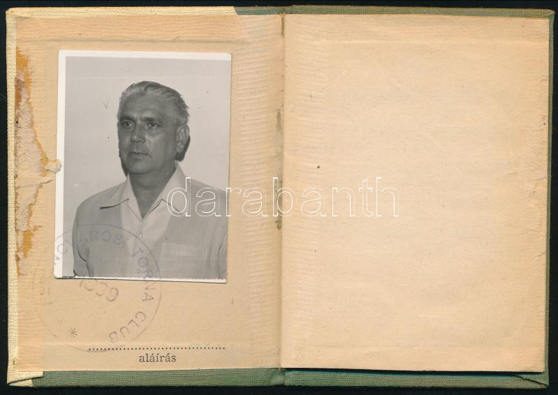 1974 FTC pártoló tag tagsági igazolvány, bélyegekkel, hozzá egy korabeli belépőjegy - Image 2