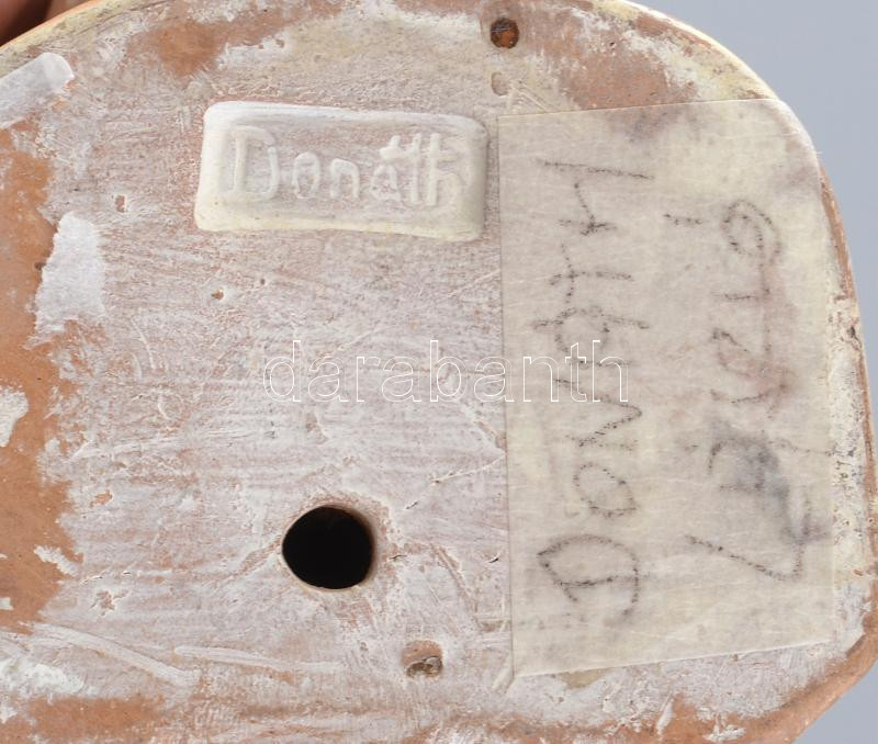 Donáth László (1943-): Art Deco lány, terrakotta, jelzett. Sérülésekkel. 13,5 cm - Image 2