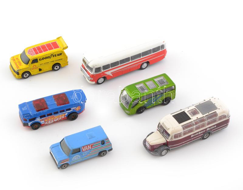 Ikarus 311 busz játék makett (egyik kerekén abroncs hiány) + 5 db egyéb játékautó / busz (Steyr 380 q, stb.), vegyes állapotban, h: 7 - 12 cm