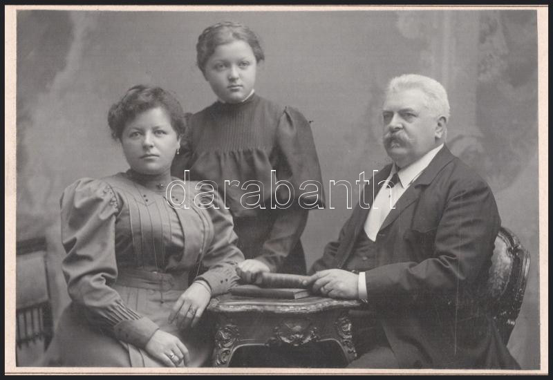 1906 Burián László és családja, kartonra ragasztott fotó, feliratozva, karton sérült, 9,5×13,5 cm - Image 2