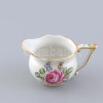 Herendi rózsamintás tejkiöntő, kézzel festett porcelán, jelzett, minimális kopásokkal, kis mázrepedéssel, m: 4,5 cm