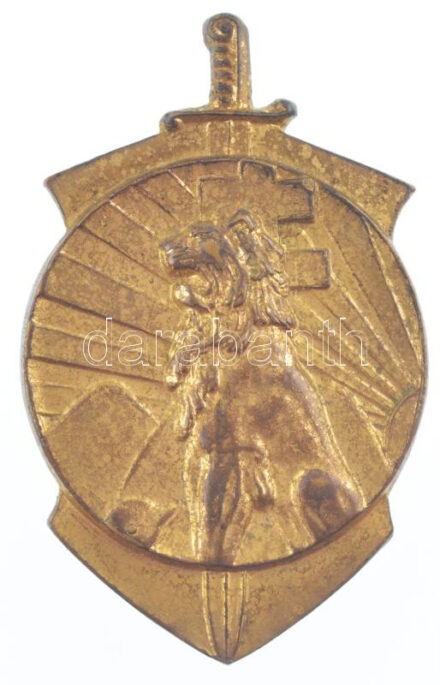 ~1930. Ludovika Akadémia aranyozott bronz sportügyességi jelvény 'LUDVIG' gyártói jelzéssel (44x28mm) T:2 kissé kopott aranyozás / Hungary ~1930. Gold plated bronze sports badge of the Ludovika Academy with 'LUDVIG' maker's mark (44x28mm)