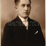 1928 Szentes, férfi műtermi fotója. Fridrich photo