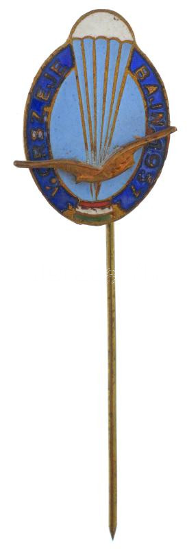 1957. 'V. ORSZ. EJE. BAJN. (Országos Ejtőernyős Bajnkoság) 1957' zománcozott bronz jelvény (20x15mm) T:2
