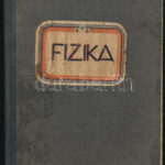 1948 Kézzel írt fizika jegyzetfüzet, sérült kötéssel, egy kijáró lappal. - Image 3