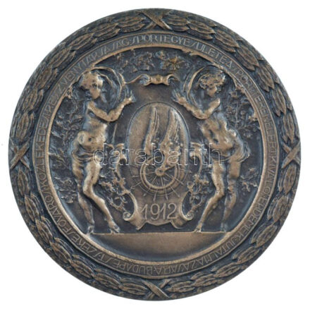 1912. 'Budapest Székesfőváros Közlekedési Részvénytársaság Sportegyesülete a sport terén elért kiváló érdemek jutalmazására - 1912' kétoldalas ezüstözött bronz díjérem eredeti tokban (48mm) T:1,1- kopott ezüstözés
