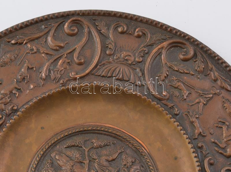 Hubertus, vadászjelenetekkel díszített bronz fali dísztányér, d: 22,5 cm - Image 2