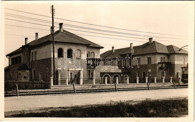 Budapest XVIII. Pestszentlőrinc, Pusztaszentlőrinc, Szentlőrinc; elemi iskola (fl)