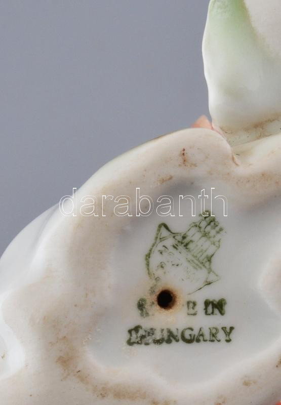 Zsolnay porcelán nyuszi, kézzel festett, jelzett, apró lepattanással, 7×8 cm - Image 2