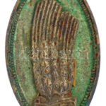 ~1940. 'Ezüstkalászos Gazda' festett fém jelvény (39x24mm) T:2,2- kopott festés, sérült tű