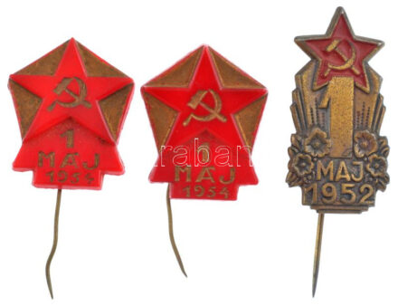 1952. '1 Máj 1952' részben festett bronz május elsejei lemezjelvény (38x20mm) + 1954. '1 Máj 1954' részben festett, vörös színű bakelit(?) május elsejei jelvény (2x) (29x24mm) T:1-,2