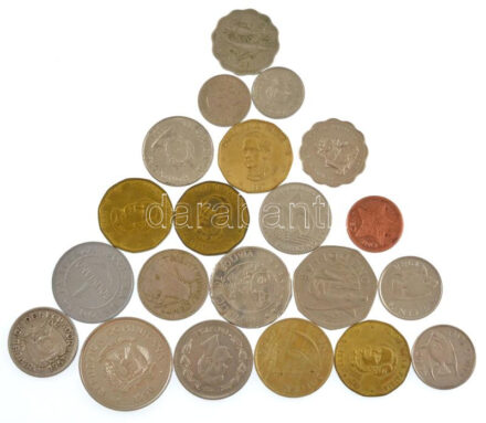21xklf közép- és dél-amerikai, illetve karib-tengeri érmetétel, közte Ecuador, Bermuda, Honduras, Bahamák, Dominika, Bolívia T:1--3 21xdiff coin lot from Middle- and South America, and from the Carribean states, within Ecuador, Bermuda,