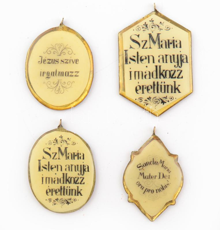 4 db antik vallási medál, egyik oldalán szöveggel, másik oldalán ábrázolásokkal (Mária, Jézus), 5 és 6 cm közti hosszban - Image 2