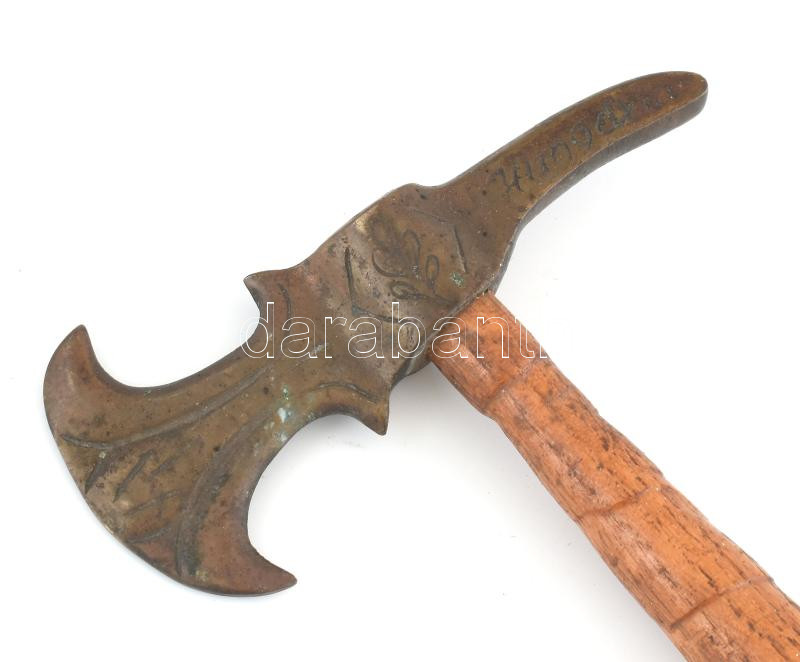 Cserkész réz fokos, Hungária felirattal. fa nyéllel. h: 53,5 cm - Image 2