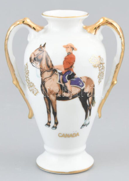 Japán váza, kanadai lovassal, matricás, jelzett porcelán, kopásokkal, m: 14 cm