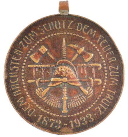 Románia 1933. 'A nagyszebeni önkéntes tűzoltók fennállásának 60. évfordulója' kétoldalas bronz emlékérem füllel (33mm) T:2,2- ph. Romania 1933. '60 - Hermannstadter Freiwillige Feuerwerk / Dem nächsten zum schutz dem Feuer zum