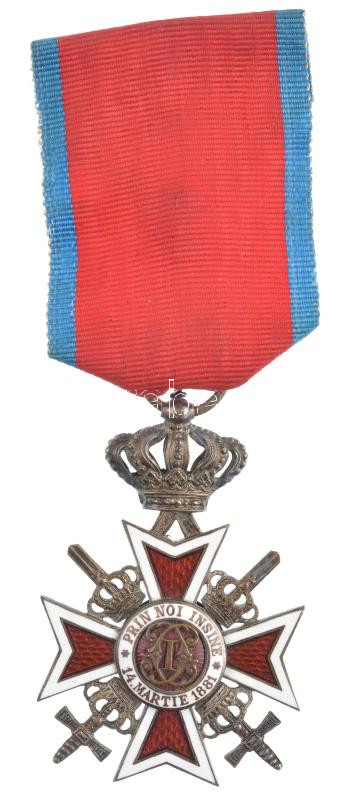 Románia 1932-1947. 'Román koronarend II. típusú Lovag-fokozata' ezüstözött, zománcozott kitüntetés mellszalagon, eredeti 'Coroana Romaniel Cavaler / Monetaria Nationala' feliratú dísztokban (56x37,5mm) T:1- kopott ezüstözés, kopott,