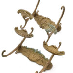 2db bronz fogas, korrodálódott, kopott, 30x24 cm